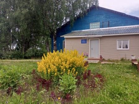 Главный вход в школу по аоод Леваш