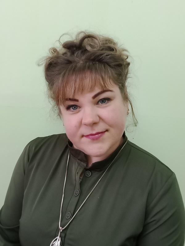 Попова Светлана Андреевна.